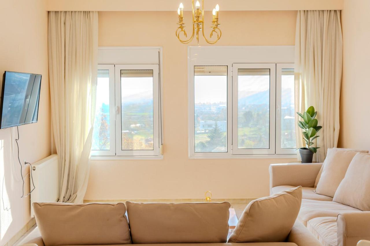 Georgina'S Meteora Loft Apartment กาลัมปากา ภายนอก รูปภาพ
